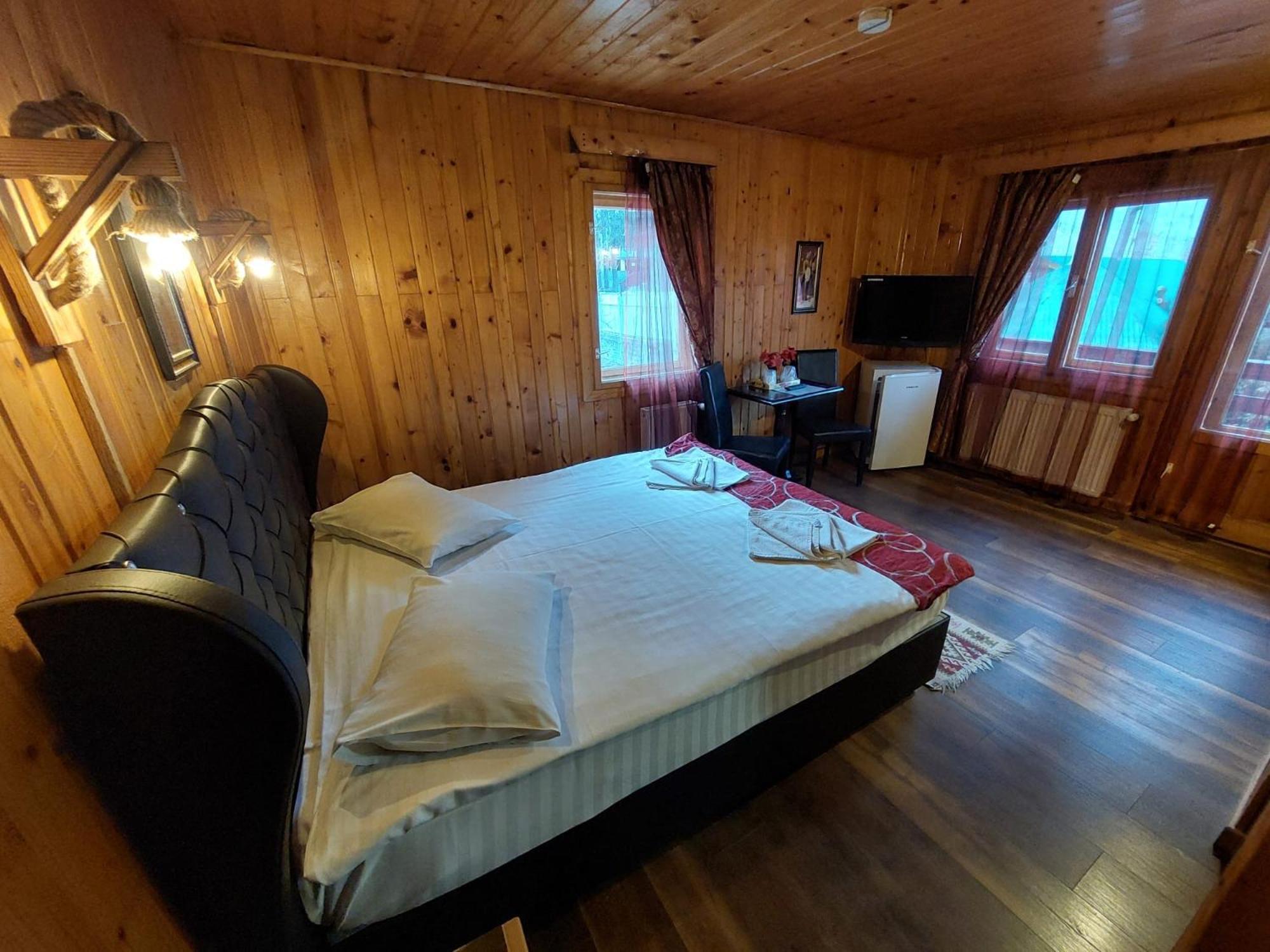 La Cristina Hotel Sinaia Ngoại thất bức ảnh